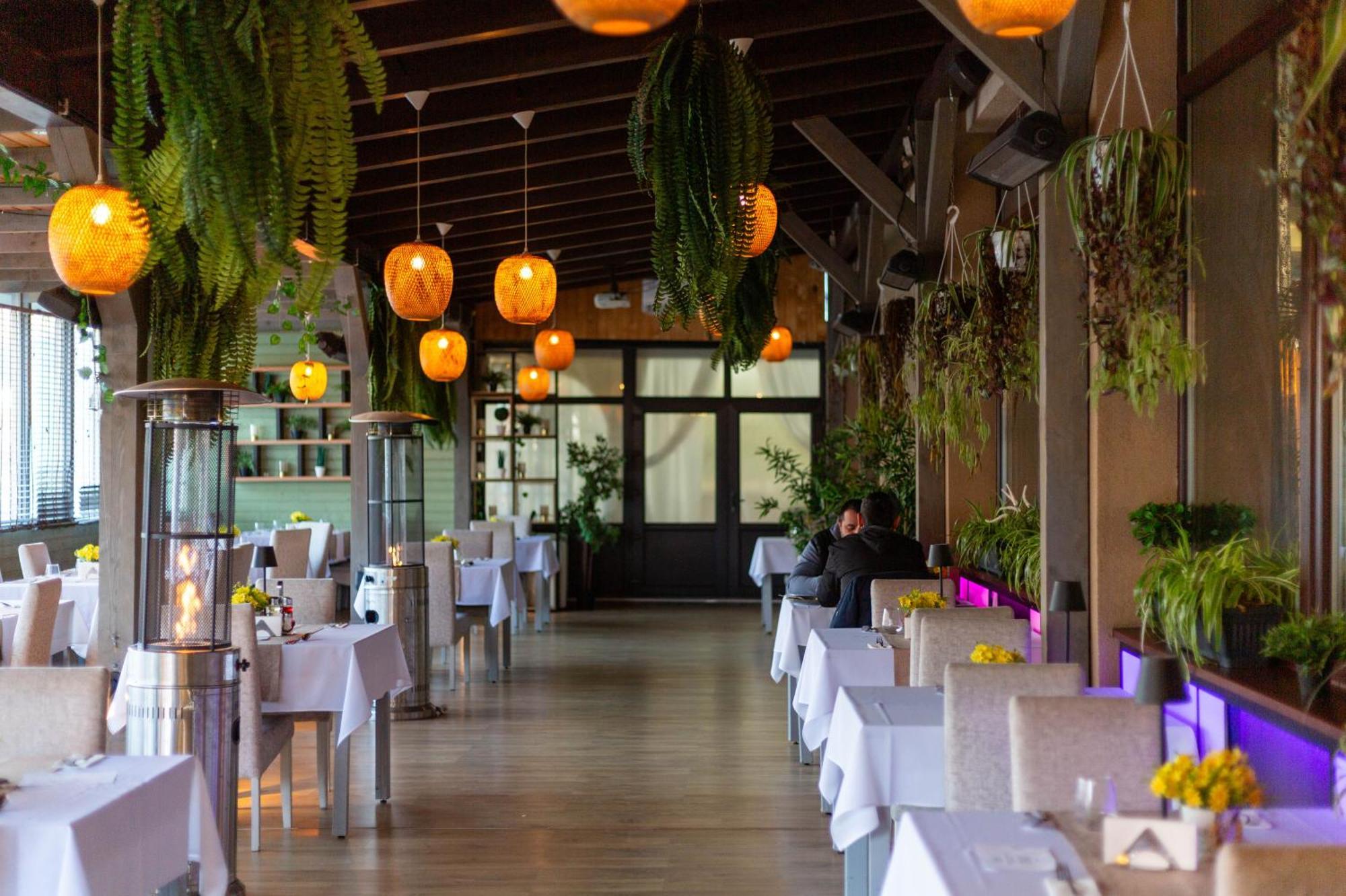 Hotel Restaurant Alesia Corunca Εξωτερικό φωτογραφία